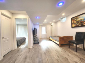Cozy Walkout Suite